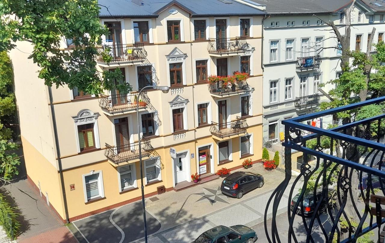 Apartament Black Sea 2 Rooms - Pokoje Swinoujscie Exterior photo